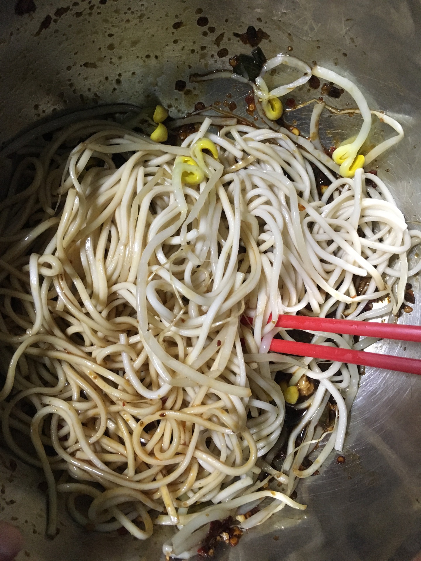 炒面和凉拌面的做法图解7