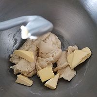 豆沙卷卷面包的做法图解3