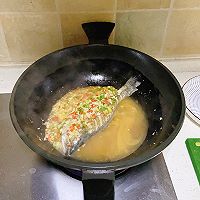 蒜烧鲈鱼（减肥家常菜）的做法图解6