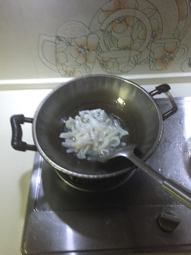 咸菜乌贼鱼的做法图解2
