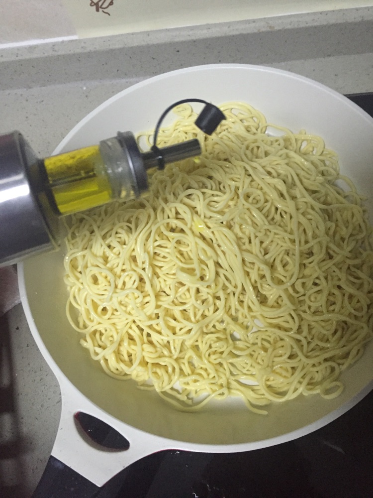 葱油拌面的做法图解4