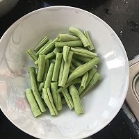 茄子豆角的做法图解1