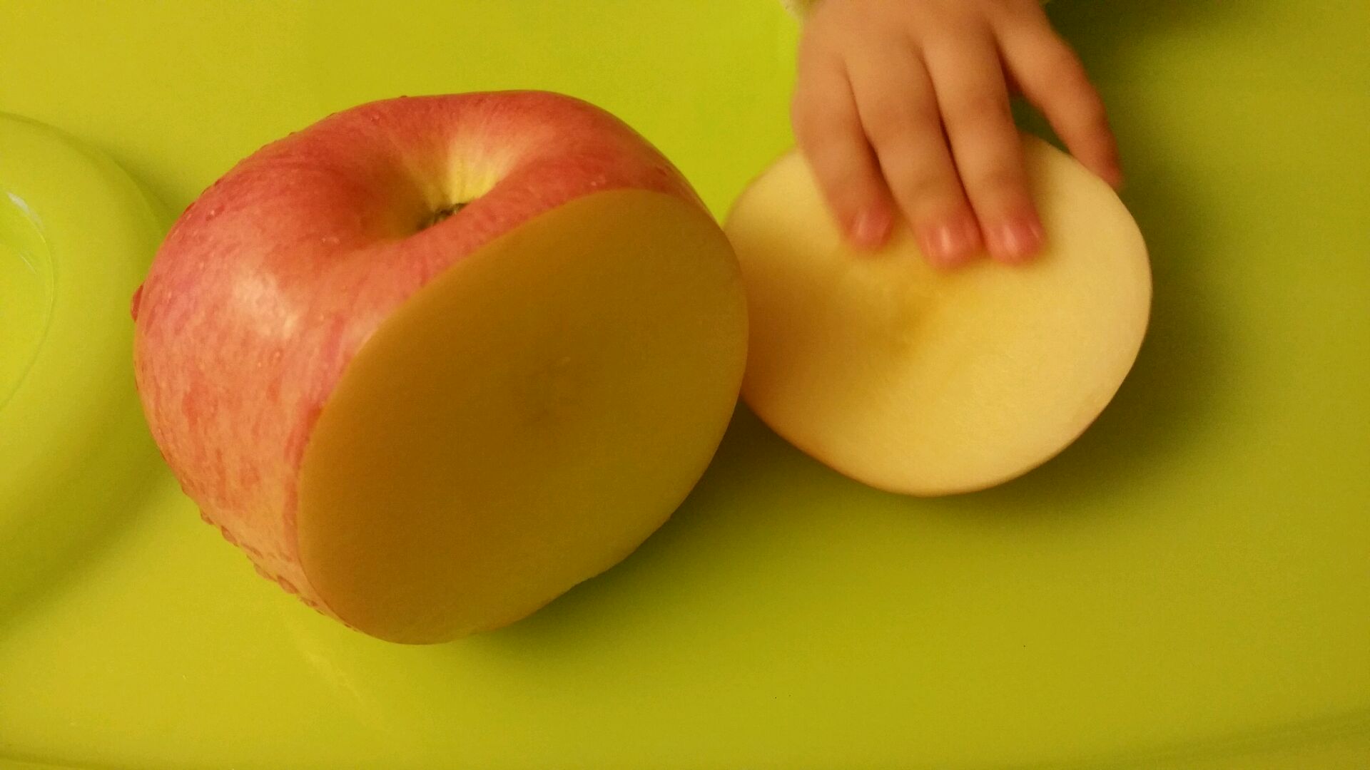 宝宝吃苹果泥好处多 六种做法要记牢｜辅食做法-今日头条
