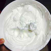 6寸戚风蛋糕的做法图解5