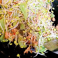 莴笋豆芽炒肉的做法图解6