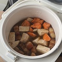 #一蔬一饭皆告白#芋头红烧肉，软糯入味两步就搞定！的做法图解9