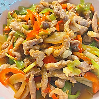 甜椒莴笋炒肉丝·家常菜的做法图解3