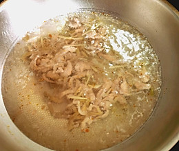 榨菜肉丝汤的做法