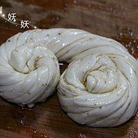 千层手抓饼的做法图解9