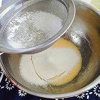 戚风杯子蛋糕的做法图解6