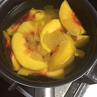 黄桃罐头的做法图解3