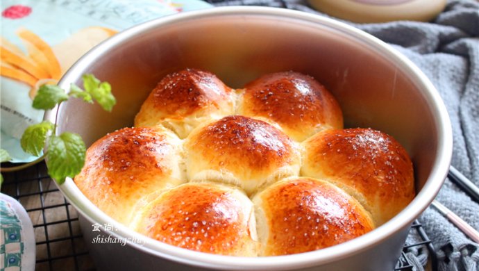 芝麻馅香软小餐包