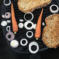 一个平底锅搞定高逼格照烧鸡腿堡#浪漫樱花季#的做法图解4