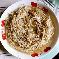 绿豆芽的做法图解1