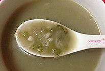 冰冻绿豆薏米百合汤的做法