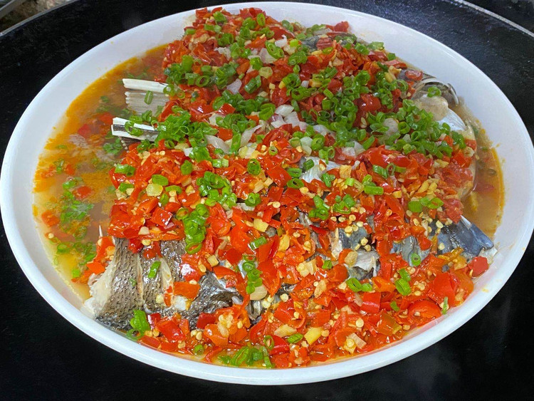 剁椒鱼头的做法