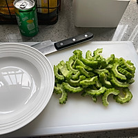 蜂蜜苦瓜的做法图解2