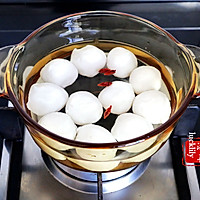 【祺宝家厨】杭州经典名菜：西湖莼菜鱼圆汤的做法图解2