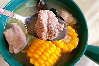 排骨玉米豆芽汤
