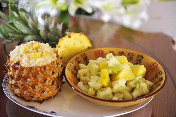 菠萝饭和菠萝菜