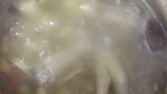 黄豆鸡脚汤