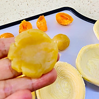 快手版蛋黄莲蓉酥的做法图解3