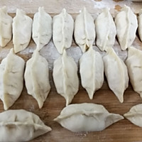 西红柿鸡蛋水饺的做法图解5
