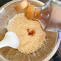 皮蛋瘦肉粥的做法图解2