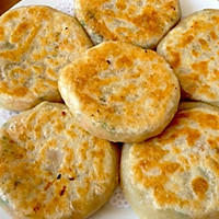 包菜虾皮馅饼的做法图解1