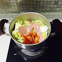 热乎乎的韩式泡菜豆腐锅的做法图解3