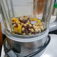 红豆南瓜豆浆的做法图解3