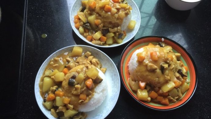 咖喱鸡肉饭