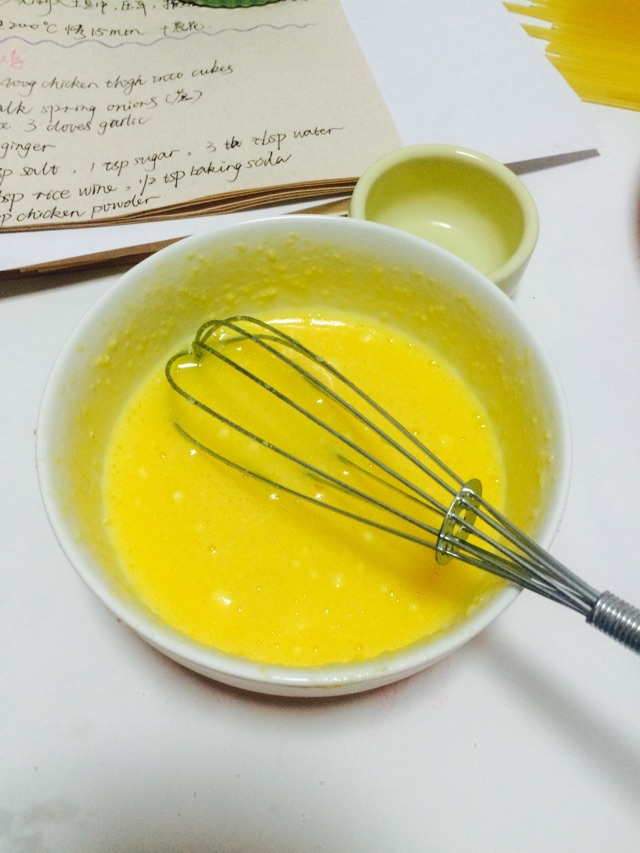 奶油培根意大利面的做法图解2