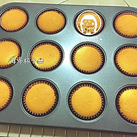 Cupcake | 小黄人海绵蛋糕的做法图解5
