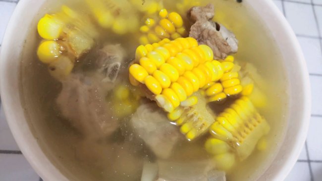 玉米排骨汤的做法