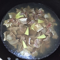 西红柿牛腩的做法图解2