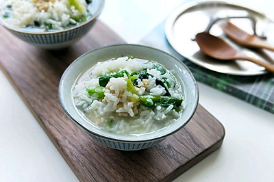 莴笋叶肉丸杂炊
