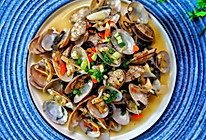 #憋在家里吃什么#新鲜又甜味，紫苏炒花蛤的做法