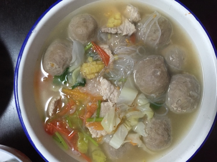 撒尿牛丸菜汤的做法图解1