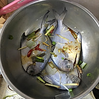清蒸武昌鱼的做法图解1