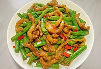 #开启观赛嗨吃局# 豇豆炒肉丝的做法