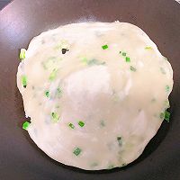 自制焦酥里嫩的葱油饼的做法图解17