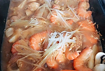 奥尔良鸡肉虾焖锅的做法