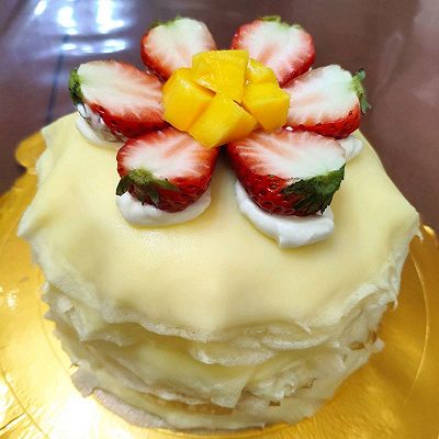 草莓芒果千层蛋糕