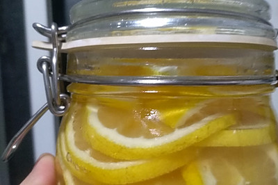 甜蜜蜜的蜂蜜柠檬 润喉必备