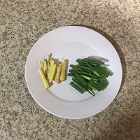 #做道懒人菜，轻松享假期#茄汁油焖大虾的做法图解4