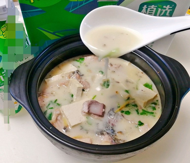 鲤鱼炖豆腐，超美味的做法