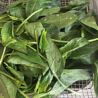 菠菜炒鸡蛋的做法图解1