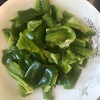 香菇麻椒土豆片的做法图解4