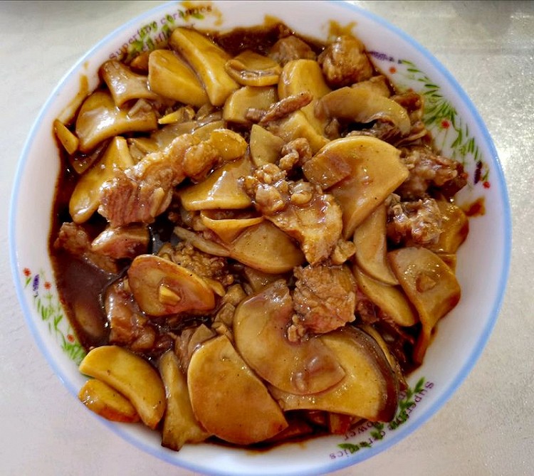 家常菜杏鲍菇炒肉的做法